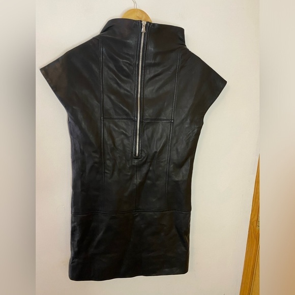 Marc by Marc Jacobs Black Leather Twiggy Mini Dress - Picture 4 of 6